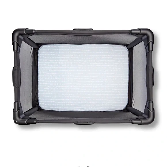 4moms Breeze Plus Waterproof Playard Sheet - Picture 3 of 6